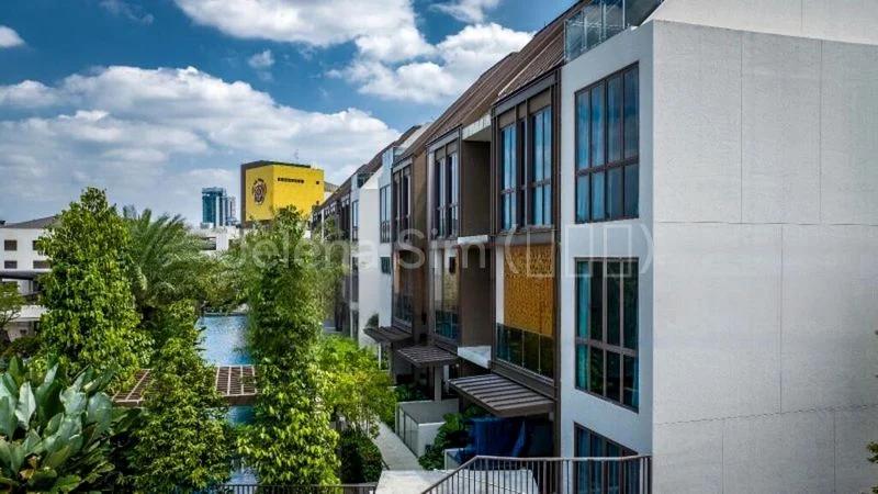 3 Bed Apartment (Condo) for Sale in  Orchard Parksuites - Image 18